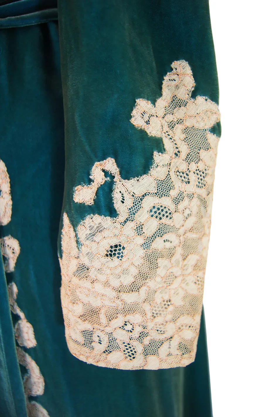 1930s Silk Velvet & Lace Morning Robe