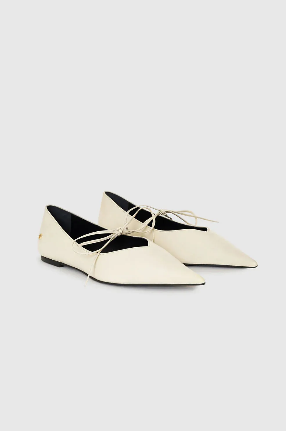 Anine Bing - Nikki Flats in Ivory