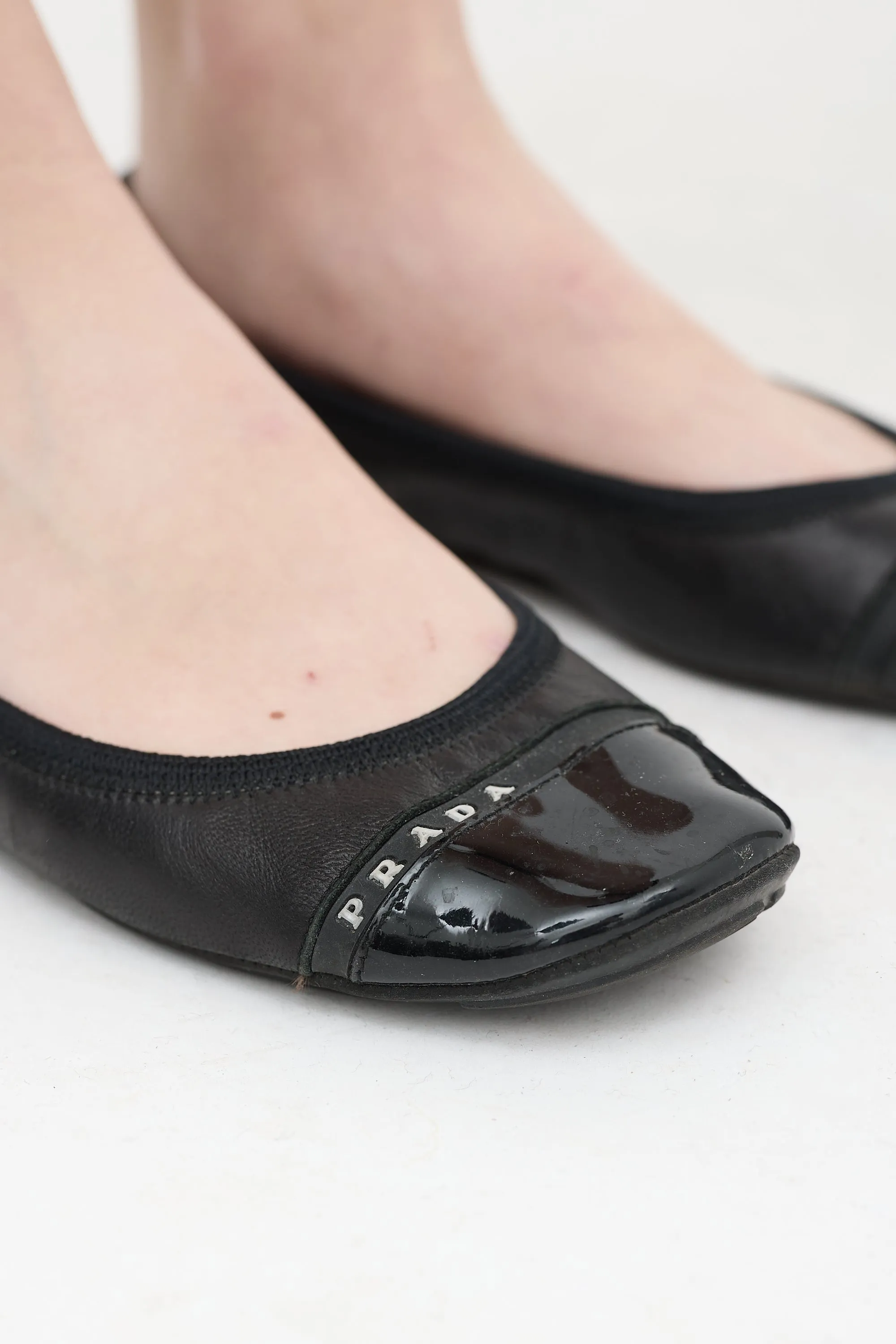 Black Leather Scrunch Ballet Flat