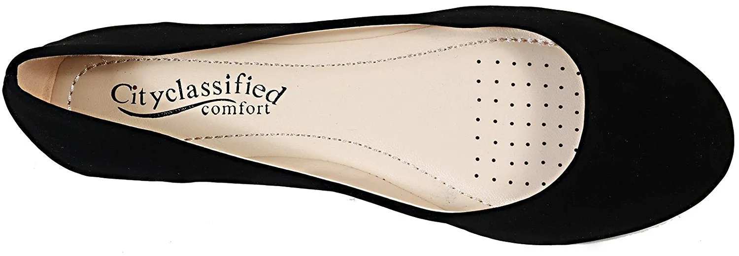 City Classified by Soda Women's Edwin Round Toe Ballet Flats