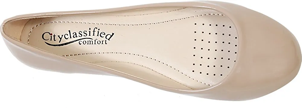 City Classified by Soda Women's Edwin Round Toe Ballet Flats