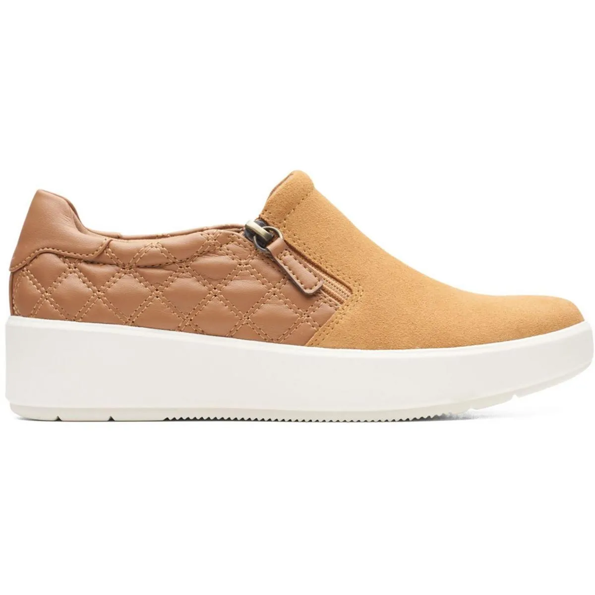 Clarks Womens Layton Step Leather Quilted Slip-On Sneakers