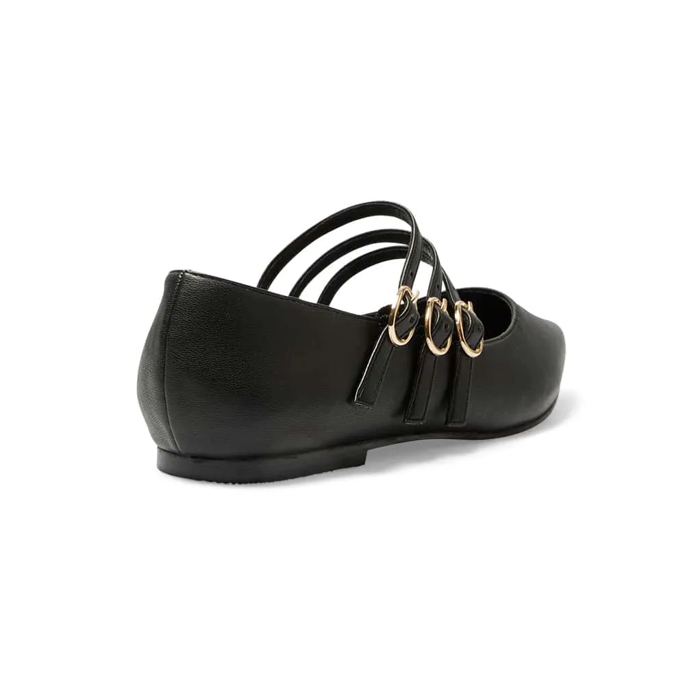 Kiara Flat in Black Smooth