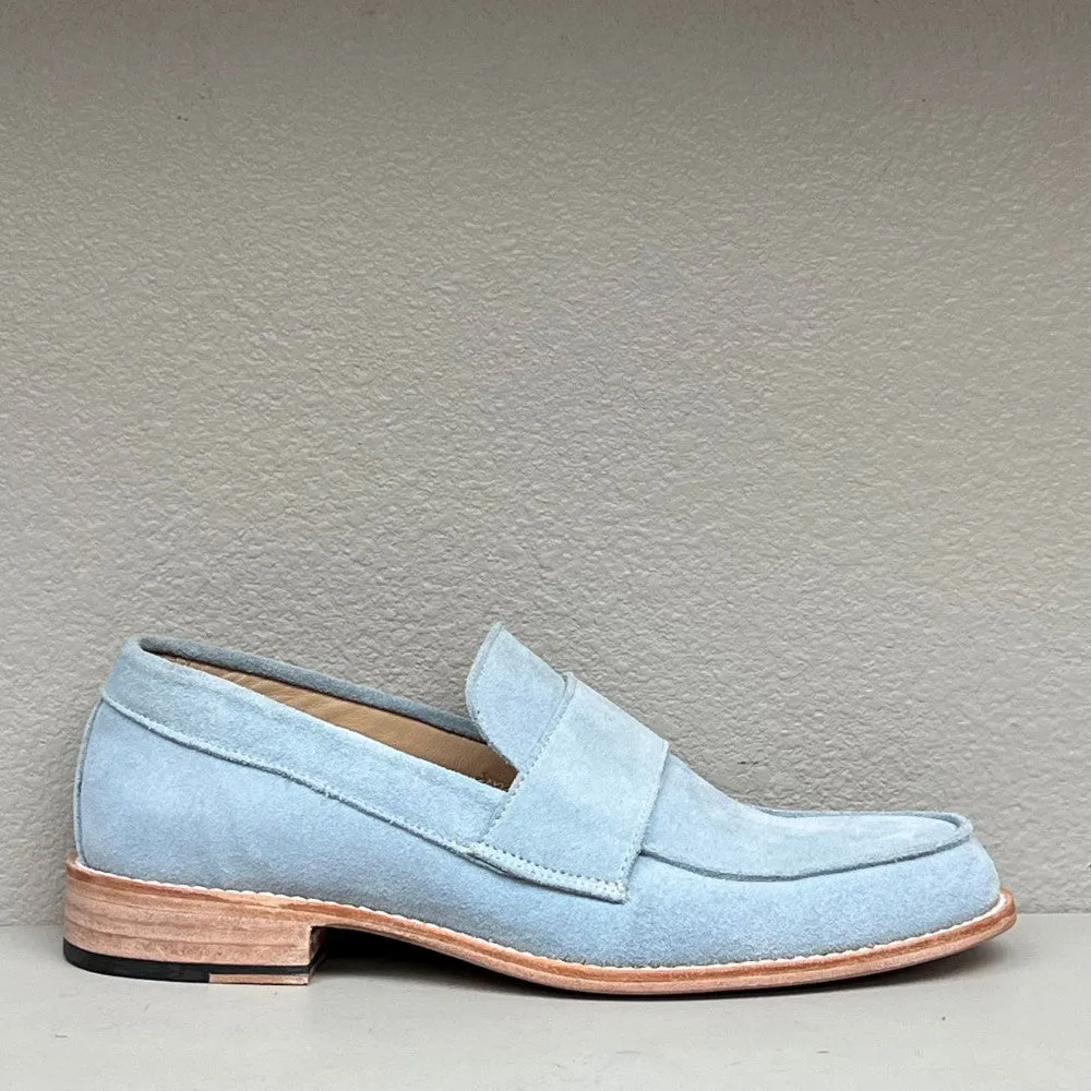 Loafer-slip on/ light blue suede/ leather sole