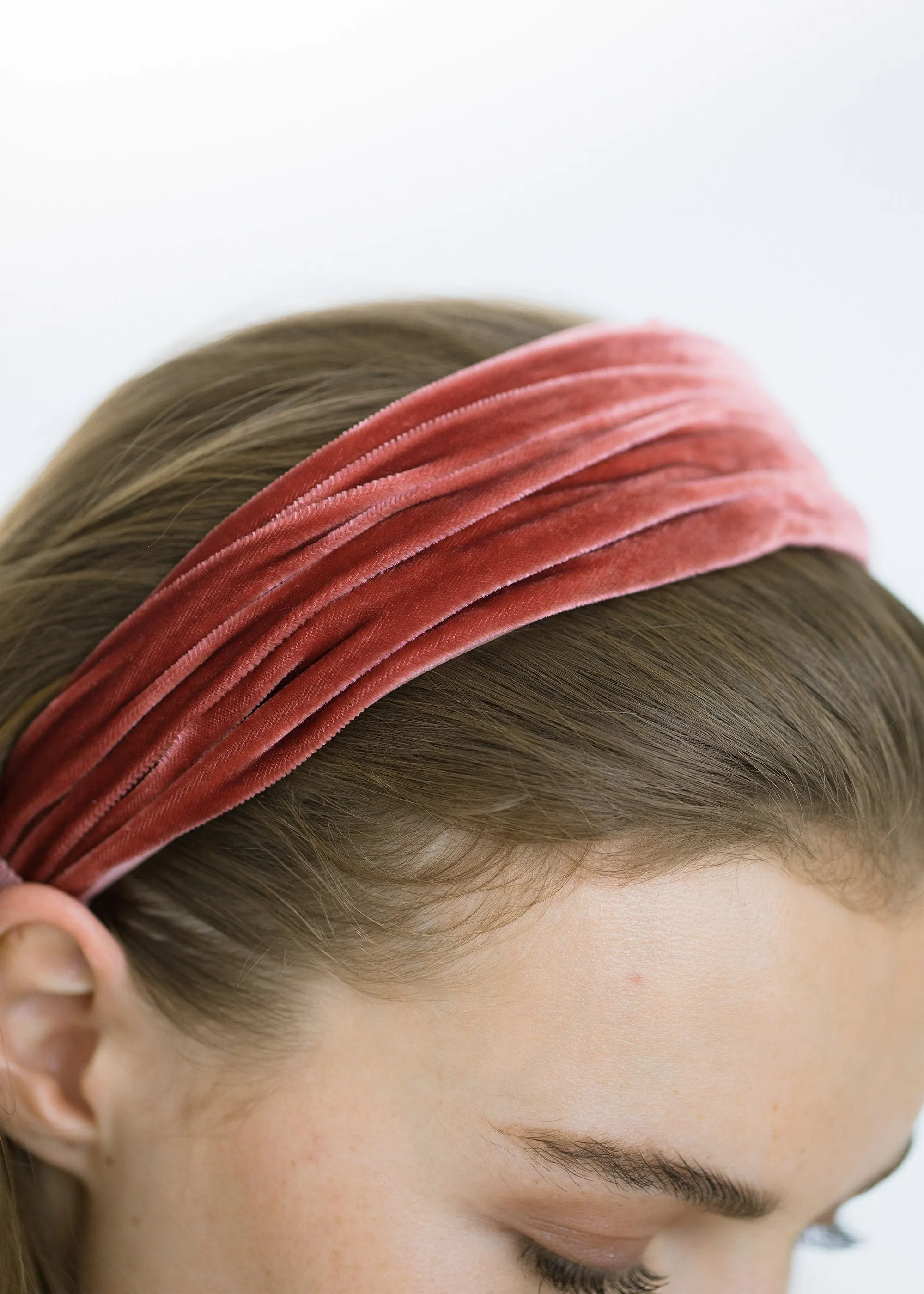 Natasha Velvet Headband -- Antique Rose