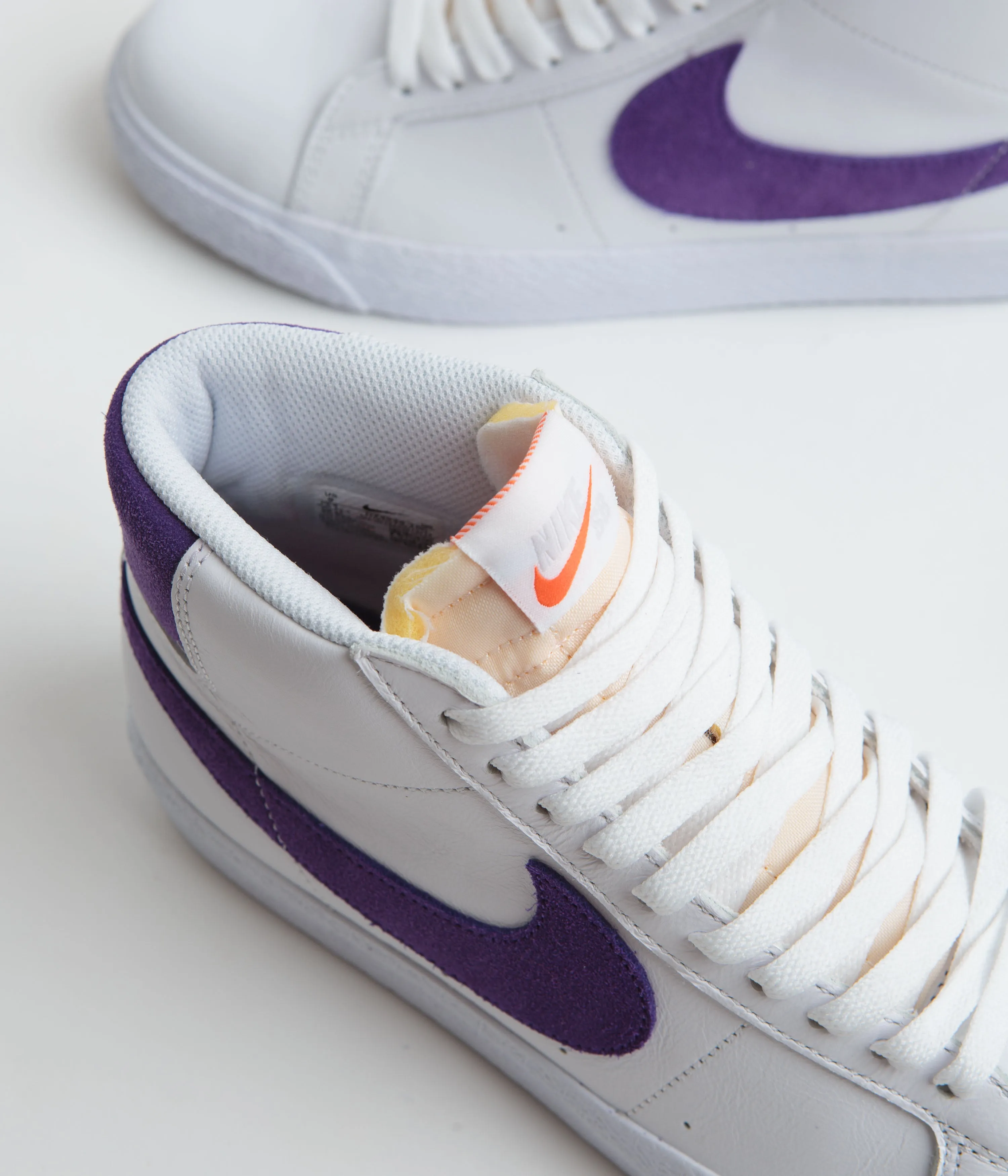 Nike SB Blazer Mid Shoes - White / Court Purple - White - Gum Light Brown