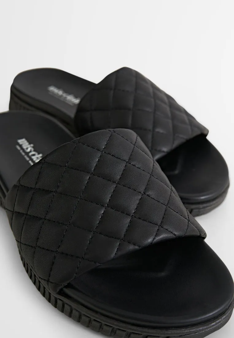 Quincy Soft Base Quilted Sandals