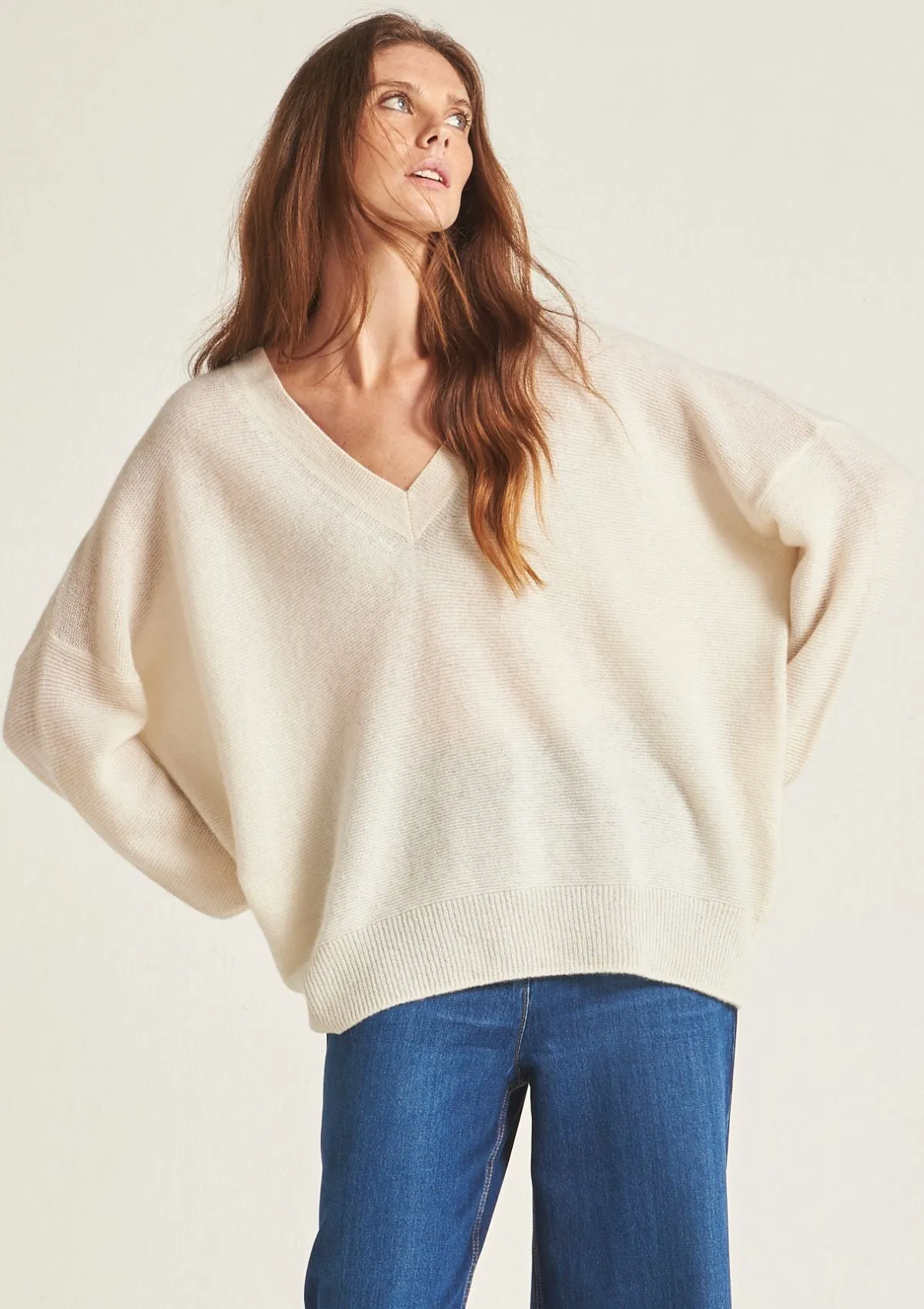 Relaxed Lofty V Neck Sweater in Chalk