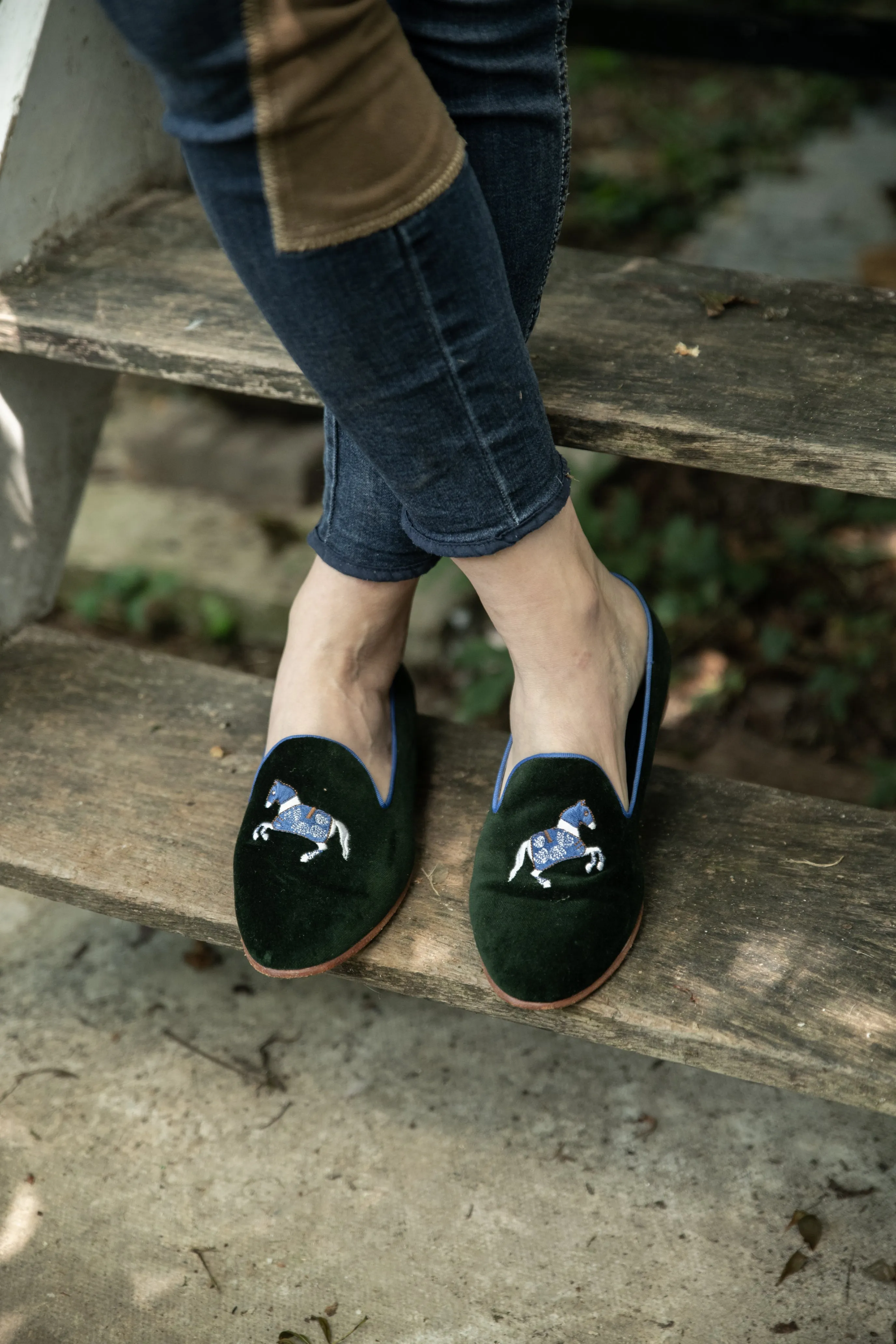 Rönner Mimosa Horse Black & Gold Velvet Loafer