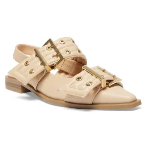 Suzie Flat in Camel Smooth