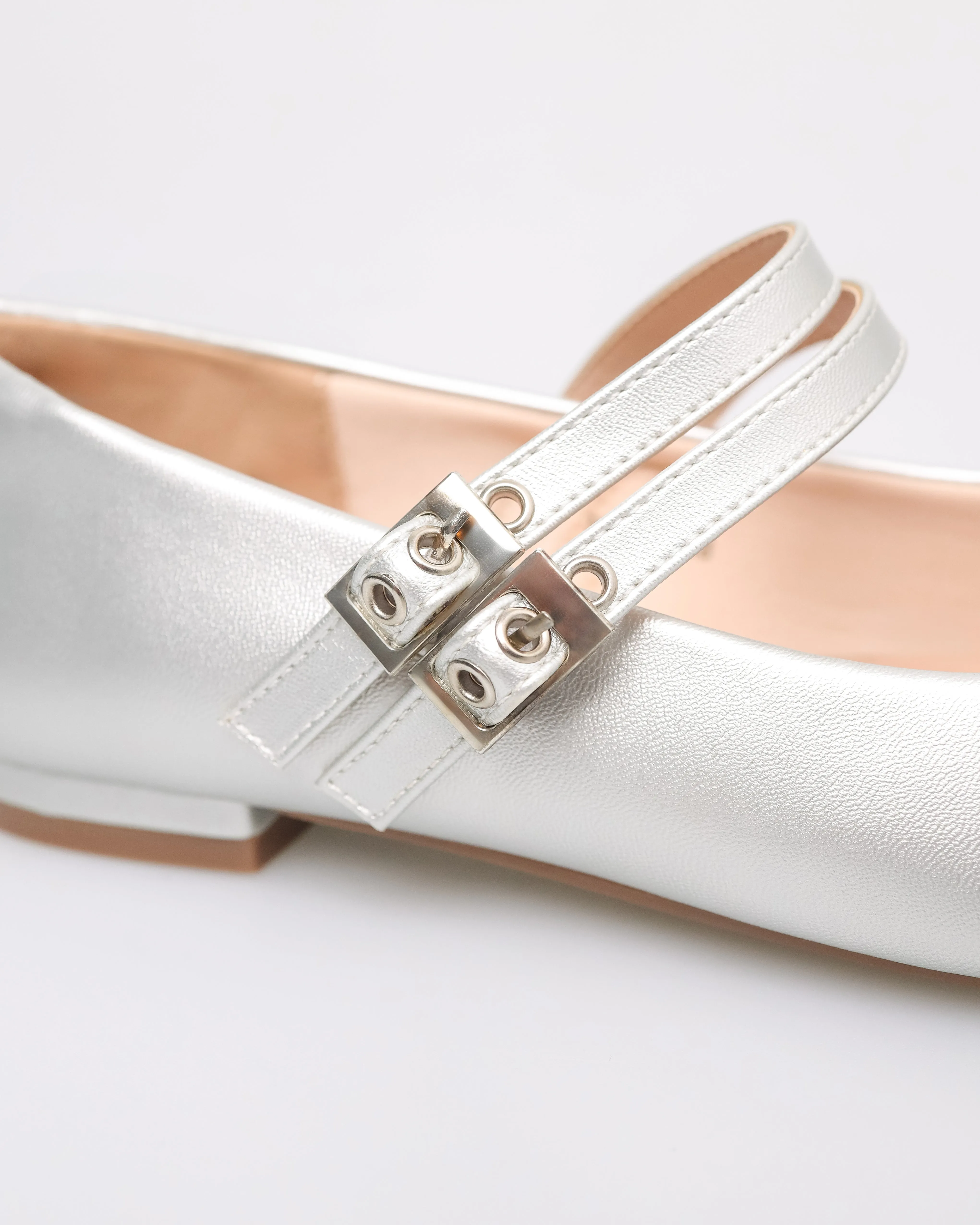 Tomaz NN361 Ladies Ballerina Buckle Flats (Silver)