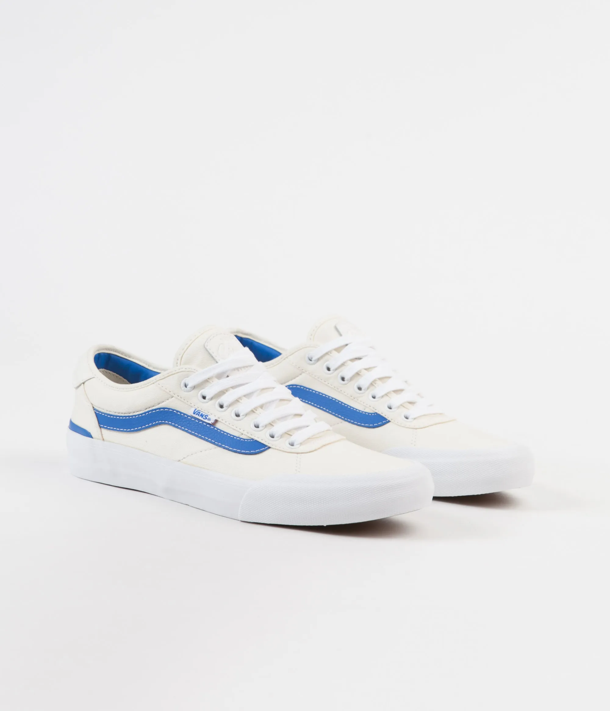 Vans Chima Pro Centre Court Shoes - Classic White / Victoria Blue