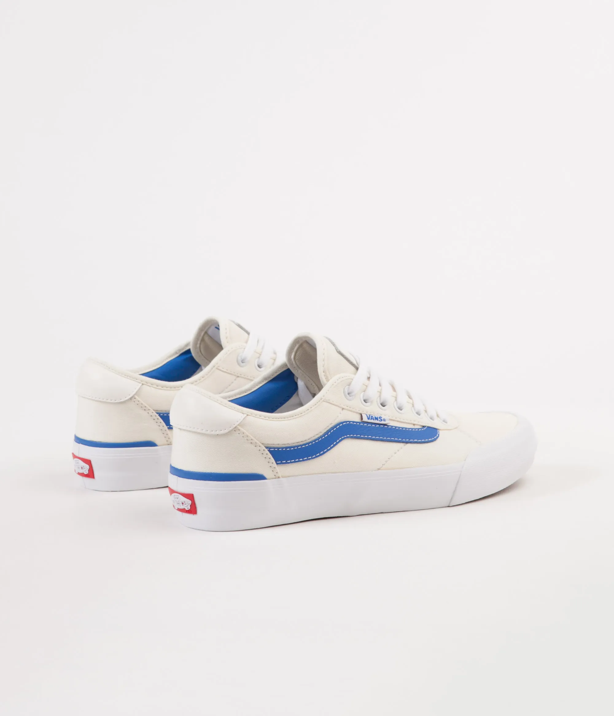 Vans Chima Pro Centre Court Shoes - Classic White / Victoria Blue