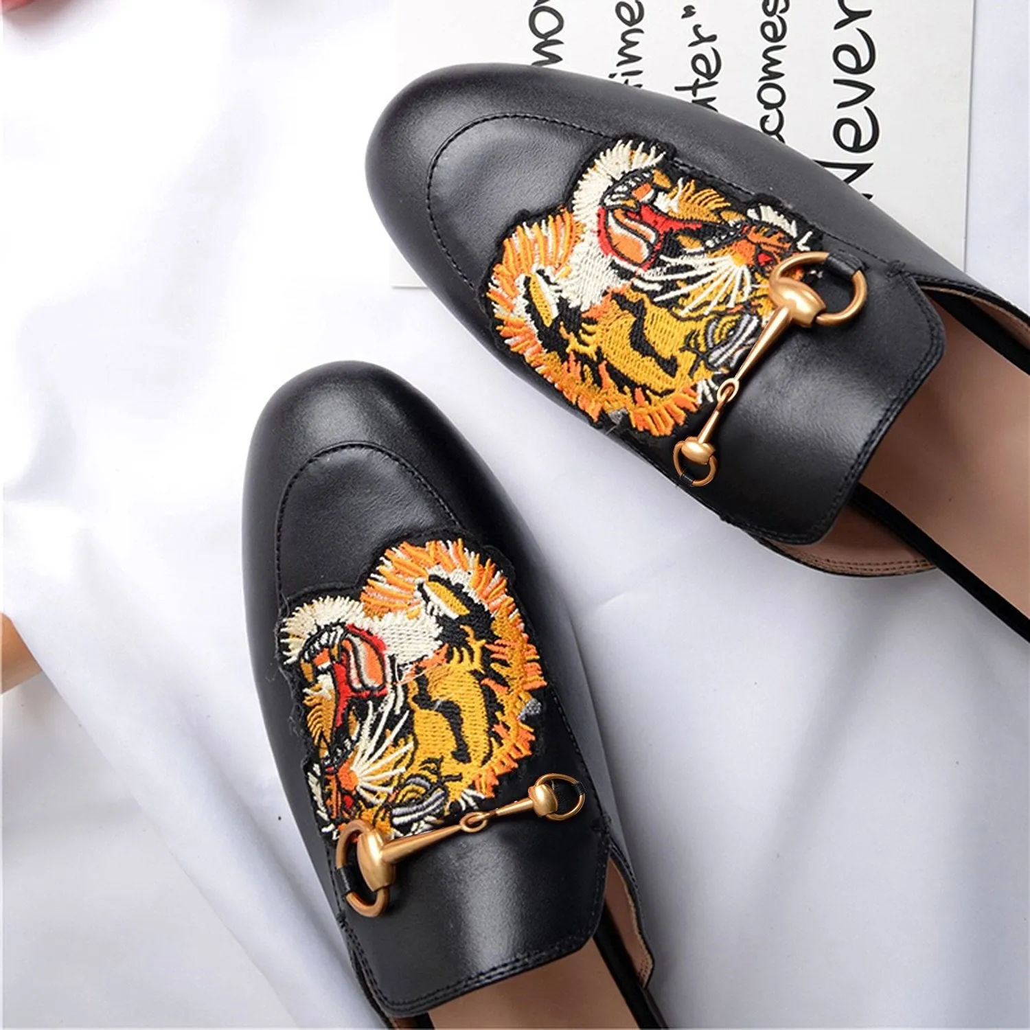 Women Casual Fashion Leather Tiger Pattern Velvet Slippers Mules