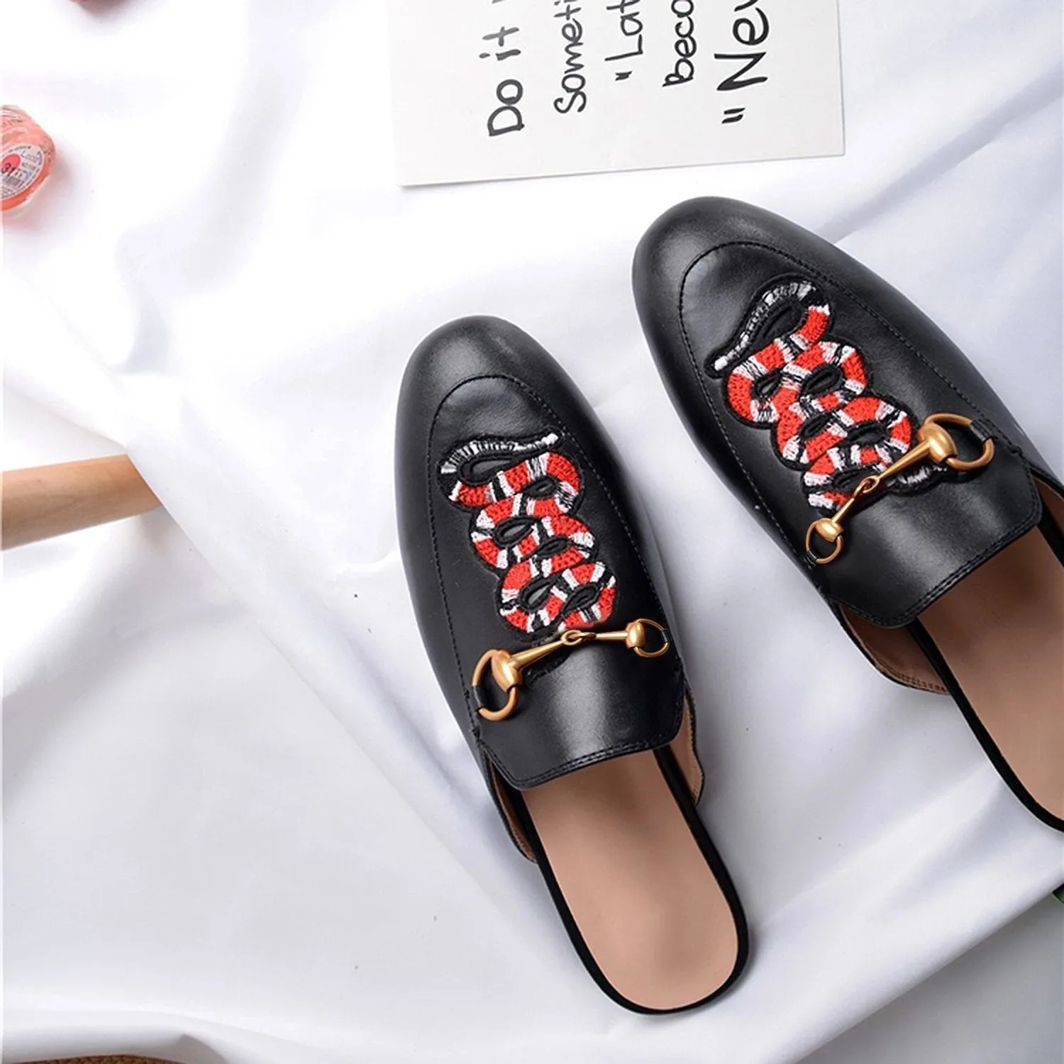 Women Casual Fashion Leather Tiger Pattern Velvet Slippers Mules